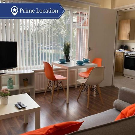 Apartamento Conveniently Situated 1Bed Apt In Stretford Mánchester Exterior foto